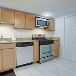 Sojourn Garden Level Home Sleeps 2