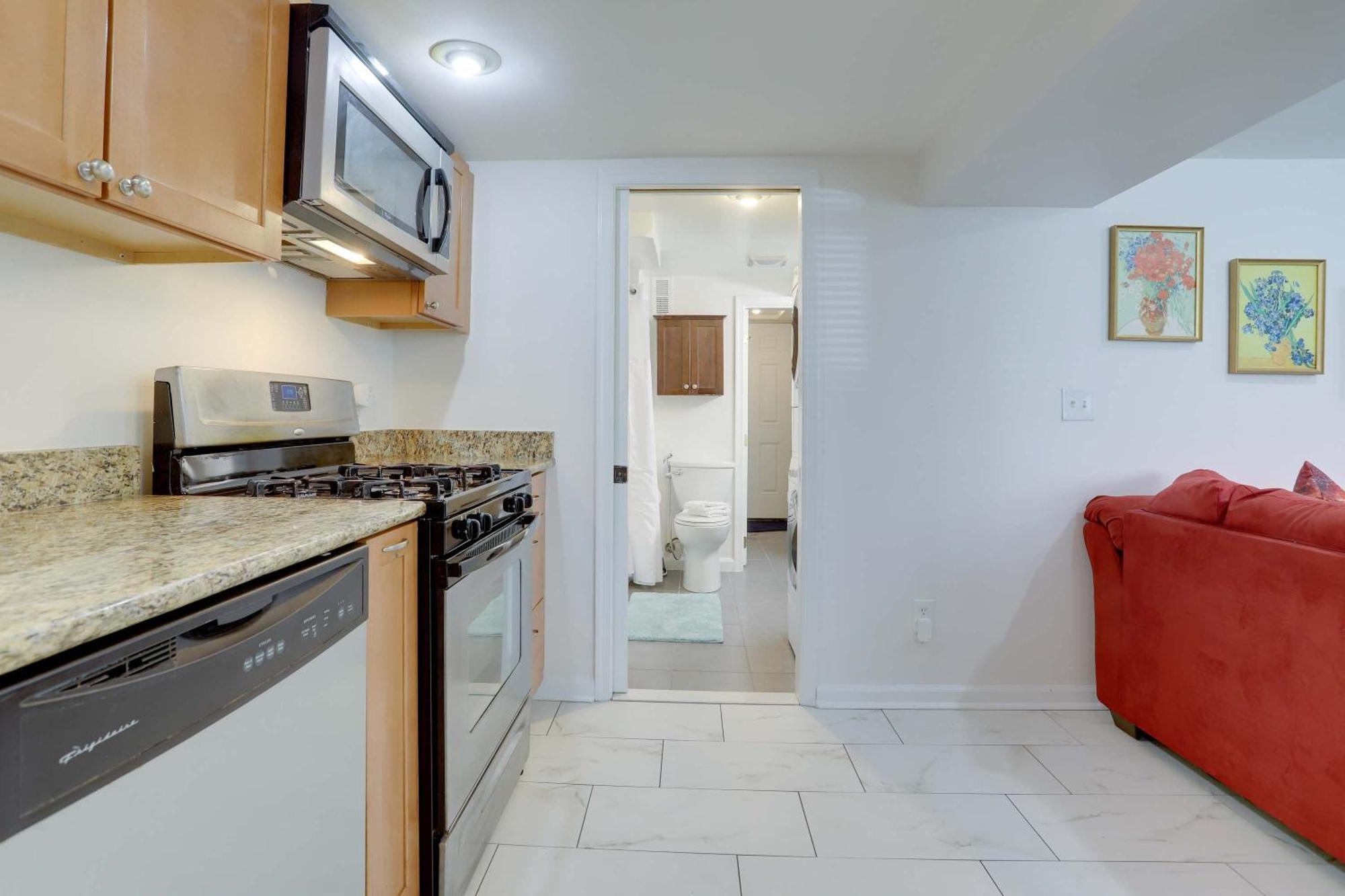 Sojourn Garden Level Sleeps 2 * Washington