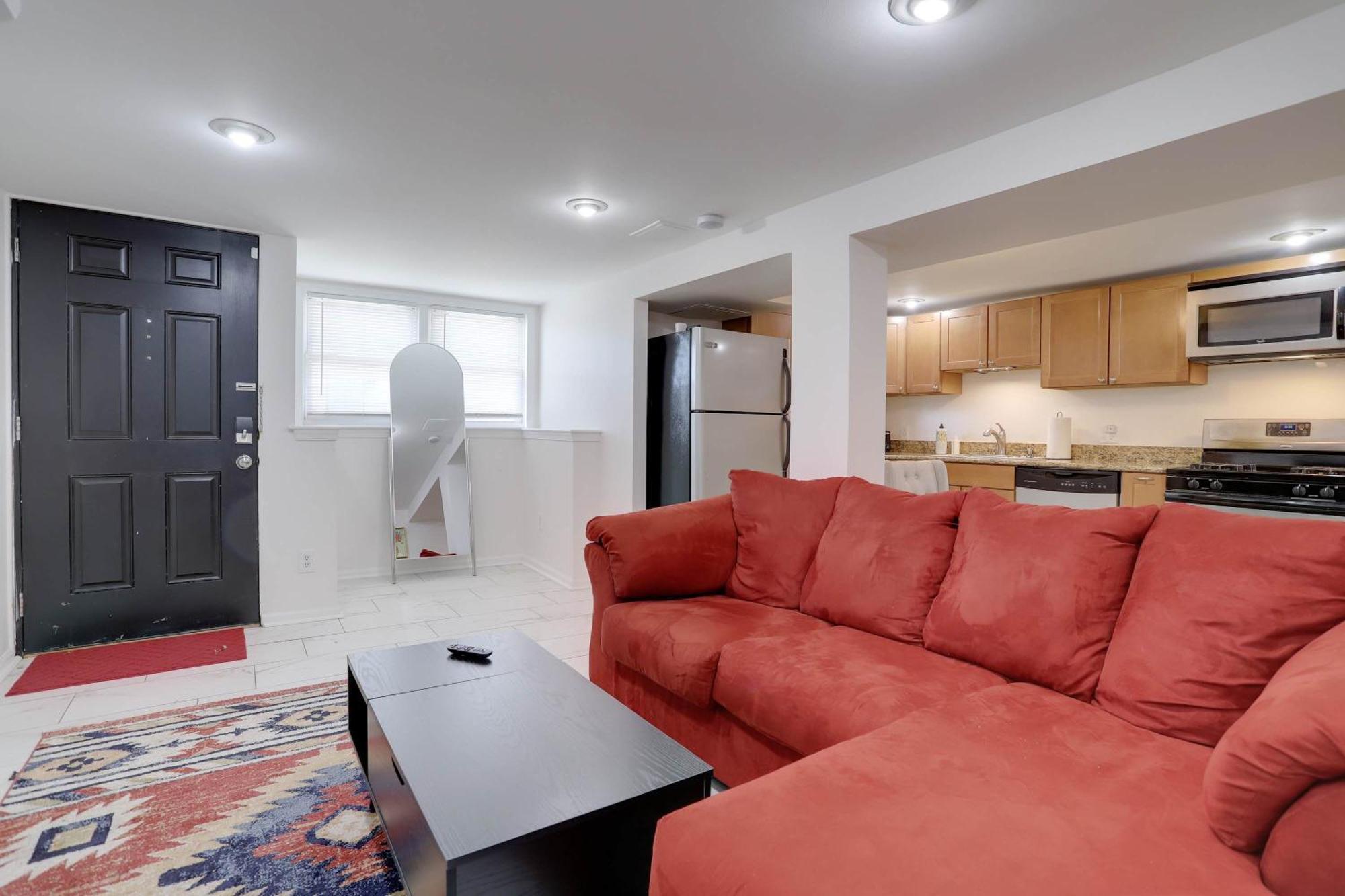 Apartment Sojourn Garden Level Sleeps 2